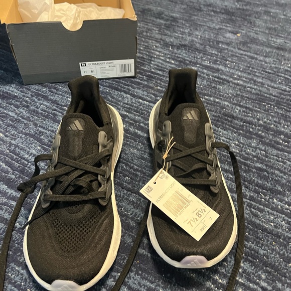 Adidas Ultraboost Light Running Sneakers – Women’s 8.5 – Brand New - Picture 9 of 14